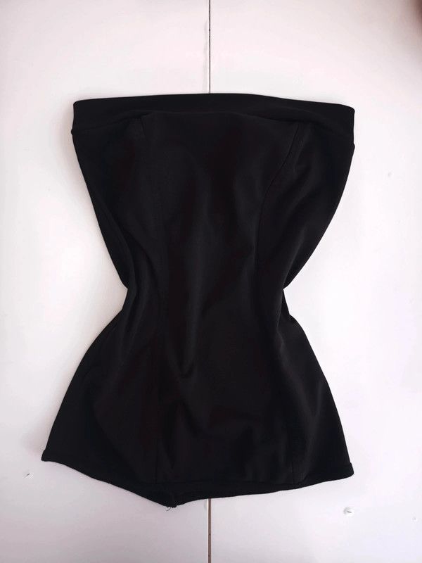 Tube top negro palabra de honor